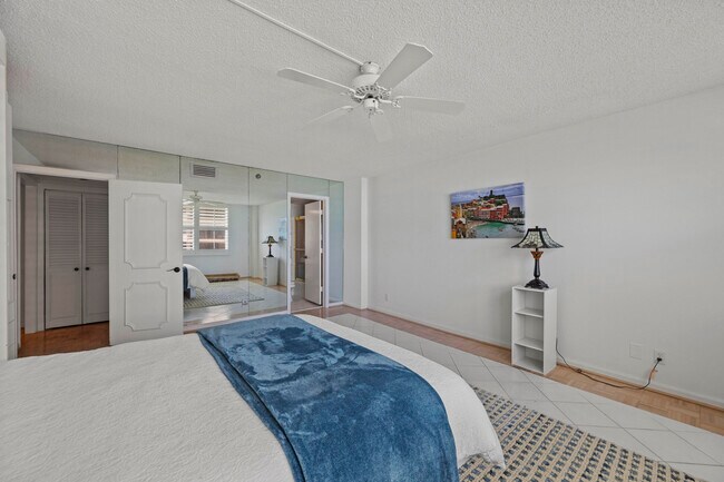 Building Photo - 500 Ocean Dr