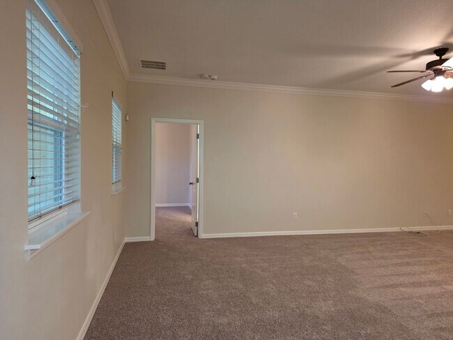 Building Photo - Three Bedroom Home at Lake Pleasant Cove in Apopka