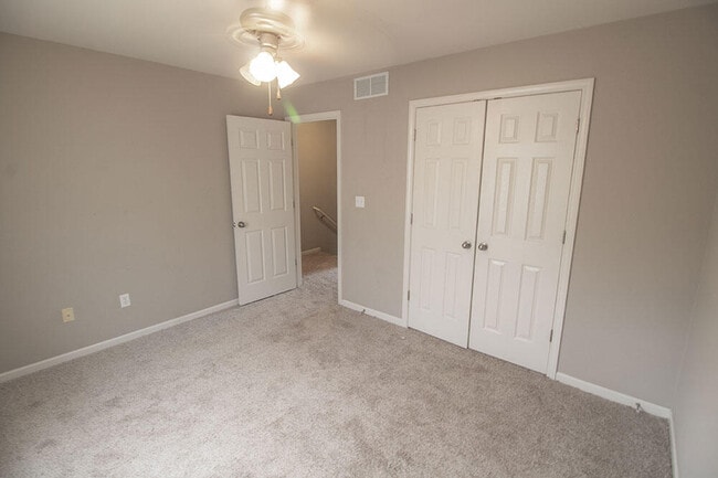 Building Photo - 4006 Snowy Owl Dr