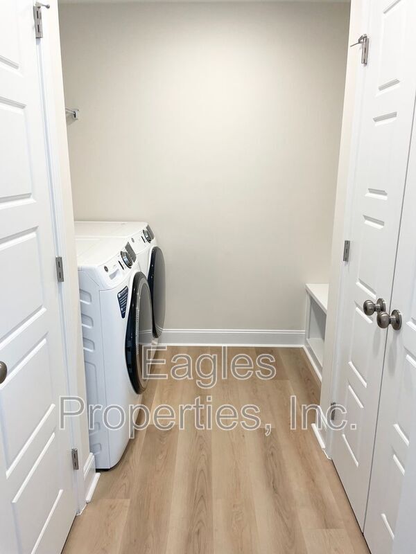 Building Photo - 416 Wade St