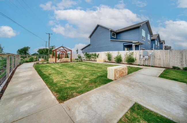 Building Photo - 8434 Adelaide Dr