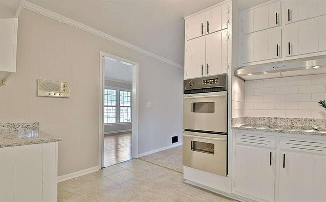 Building Photo - 4710 Navaho Cir