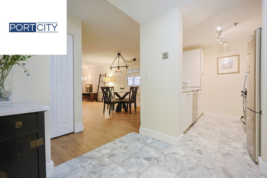 Building Photo - 15 N Beacon St