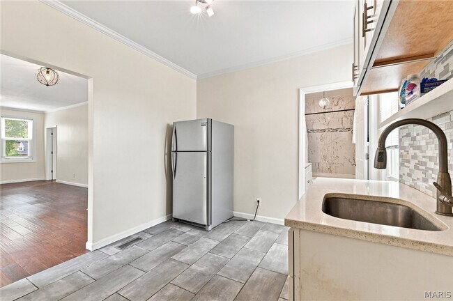 Building Photo - 5446 Christy Ave