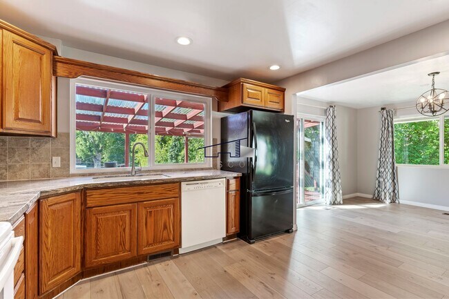 Building Photo - Spacious 3-Bedroom Ogden Home for Rent!