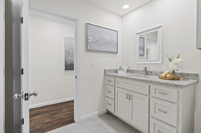 Building Photo - 13080 US-75 ALT