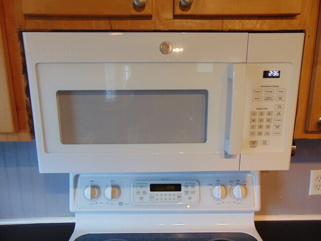 Building Photo - 2500 Ashton Rd