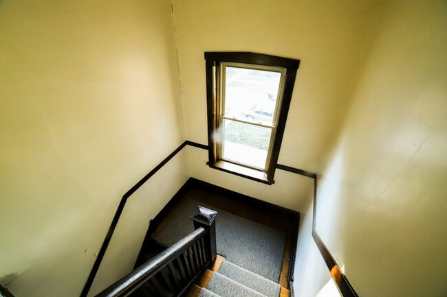Building Photo - 3733 N Christiana Ave