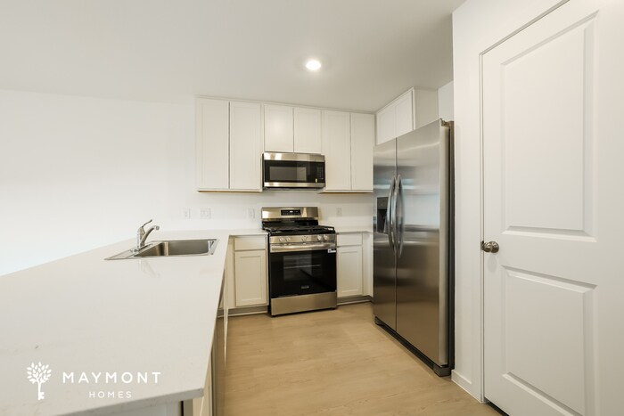 Building Photo - 18040 Trepito Ave