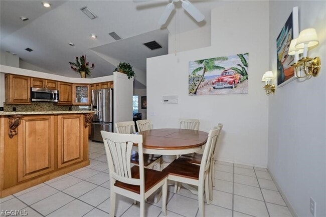 Building Photo - 5507 SW 14th Pl