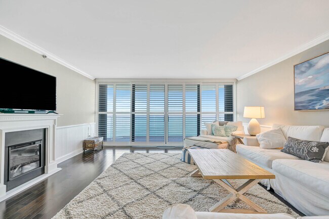 Building Photo - 100 S Beach Rd