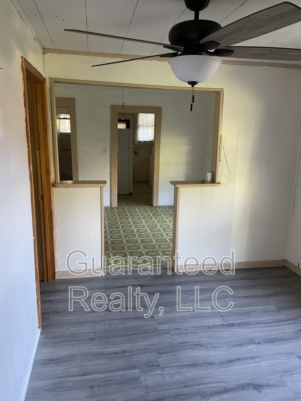 Building Photo - 1465 E Boulevard St