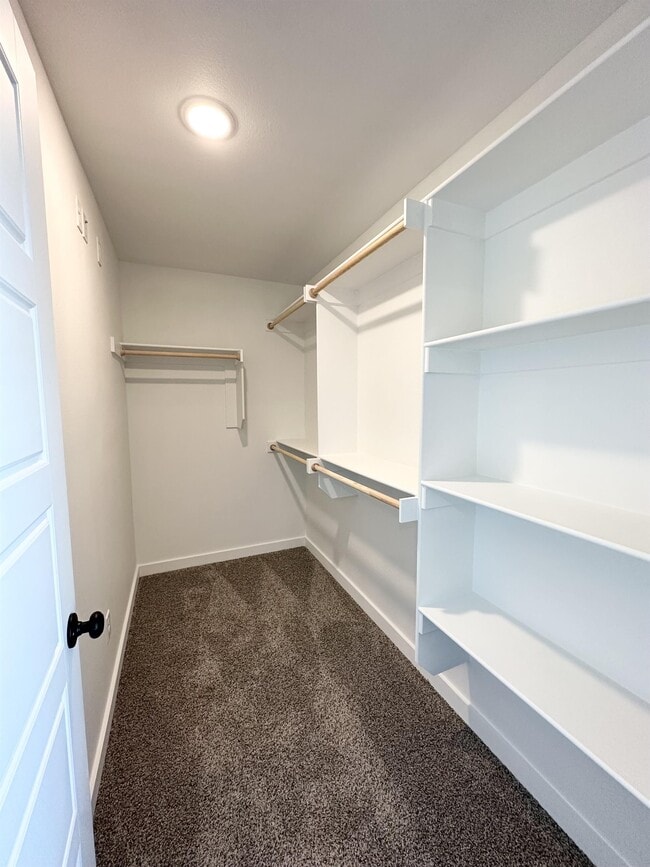 Building Photo - 1070 Boardwalk