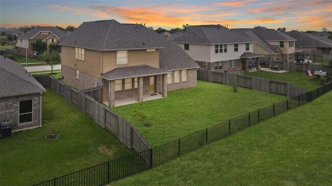 Building Photo - 2311 Leonetti Ln