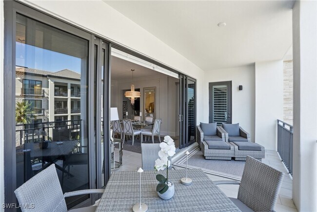 Building Photo - 1030 3rd Ave S