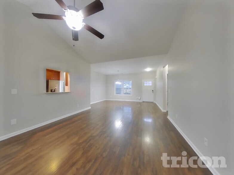 Building Photo - 809 Ellyson Dr