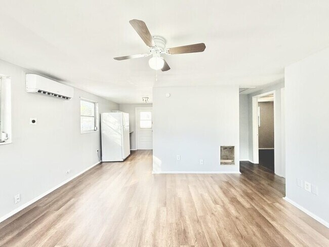 Building Photo - 2611 41st Ave N