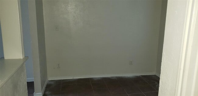 Building Photo - 302 71st St