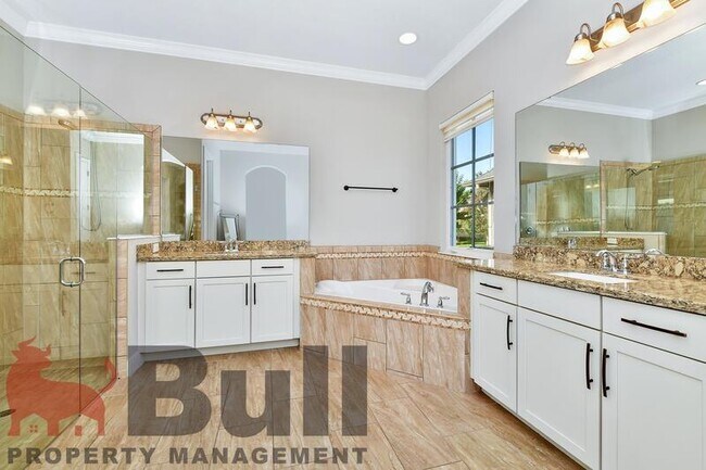 Building Photo - 8233 Canetti St