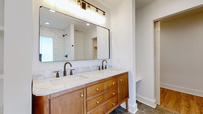 Building Photo - 6115 Zander Rd