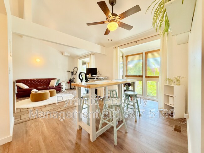 Building Photo - 251 S 700 E