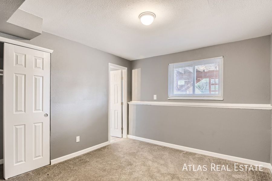 Building Photo - 1690 Monterey Way