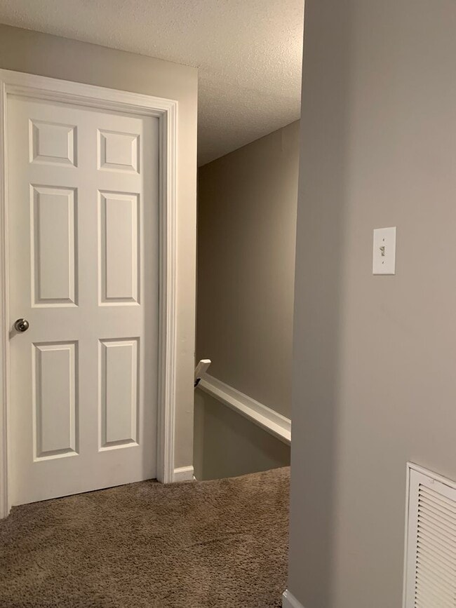 Building Photo - Trendy Renovated Raleigh Townhome In Ralei...