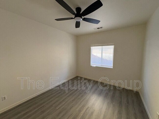 Building Photo - 1106 N Crenshaw St
