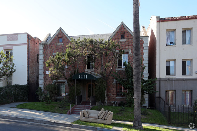 Building Photo - Burton Manor Apartments