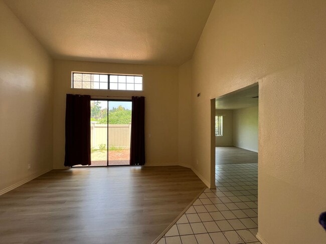 Building Photo - 3652 Agate Way