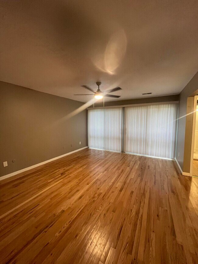 Building Photo - 22350 Lucerne Dr