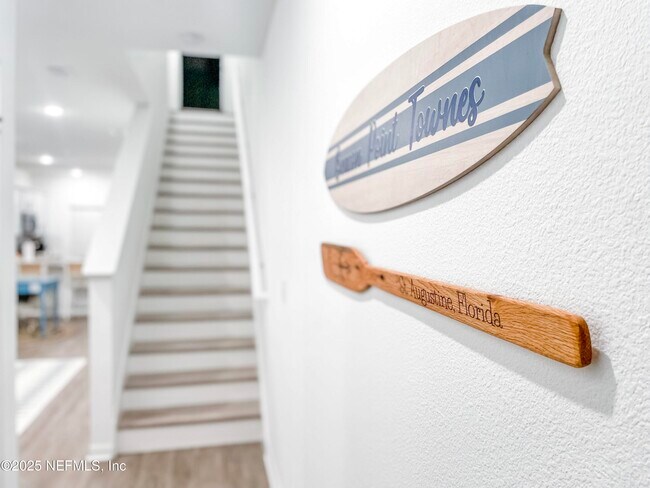 Building Photo - 66 Pamplona Dr