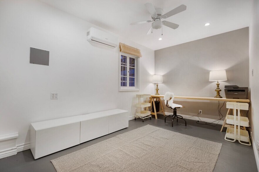 Building Photo - 163 Acari Dr