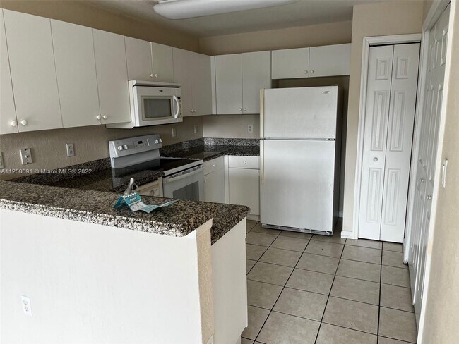 Building Photo - 11201 NW 83rd St