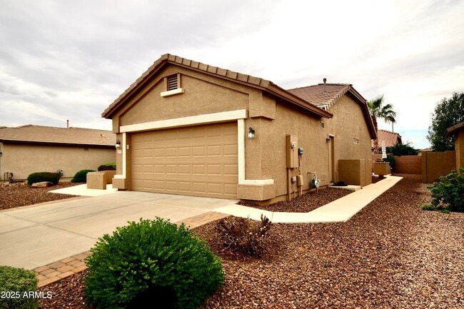 Building Photo - 3045 E Firestone Dr