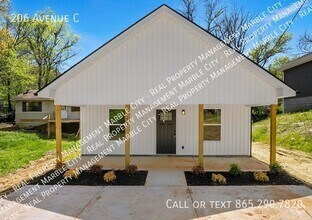 Building Photo - 206 Avenue C-