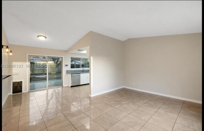 Building Photo - 5 Nunes Ct