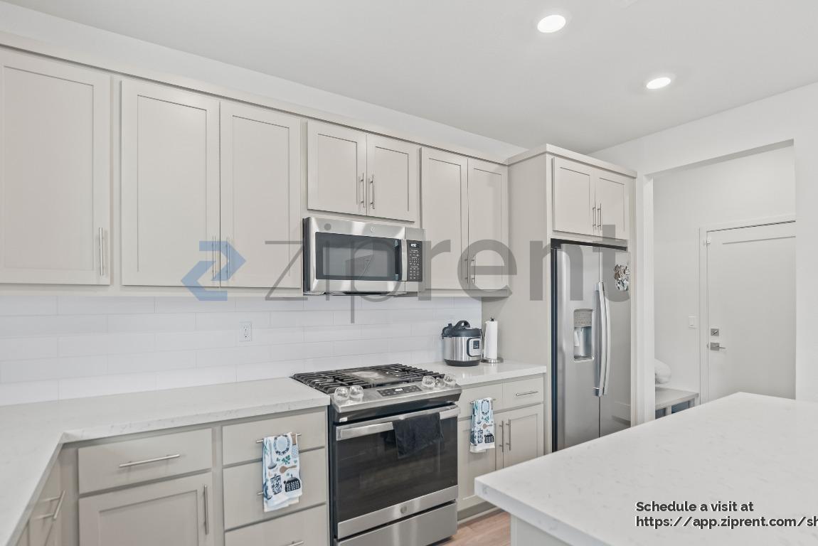 Building Photo - 1804 French Wy