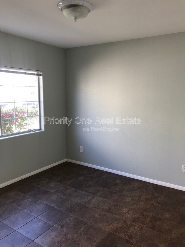 Building Photo - 4366 36th St