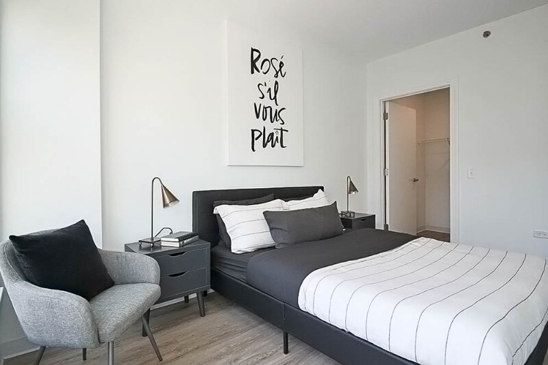 Building Photo - 333 S Halsted St