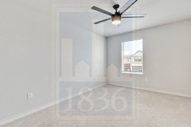 Building Photo - 7604 Vidrine St