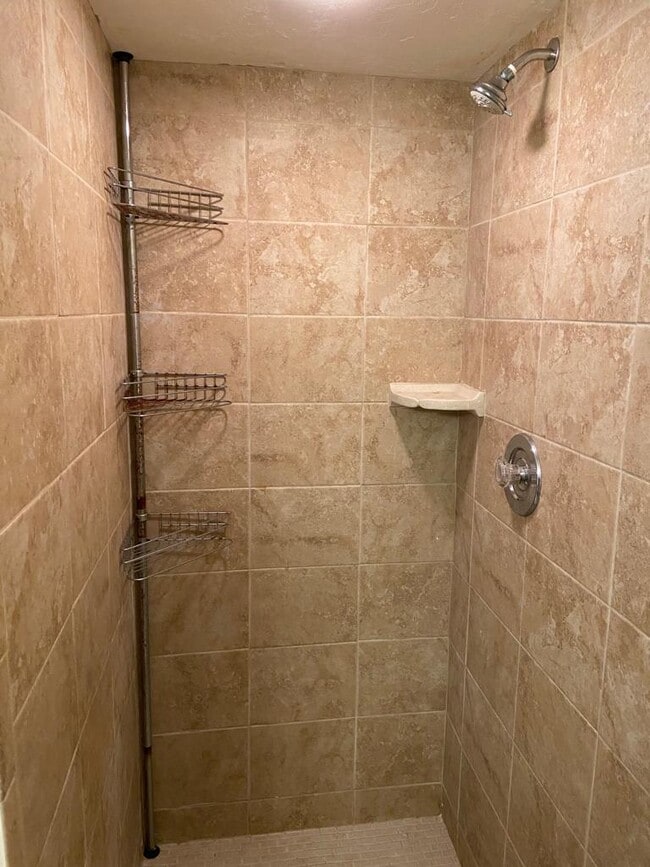 Building Photo - 28181 Pine Haven Way