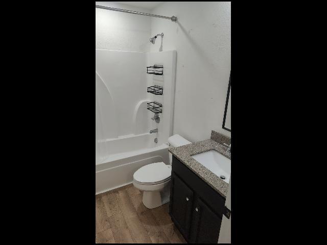 Building Photo - 1350 N Parker St