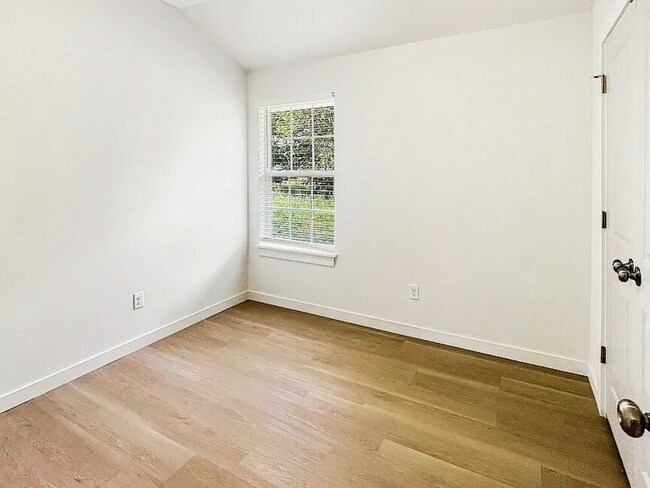 Building Photo - Newly Built 3-Bed Duplex – Bright, Cozy & ...