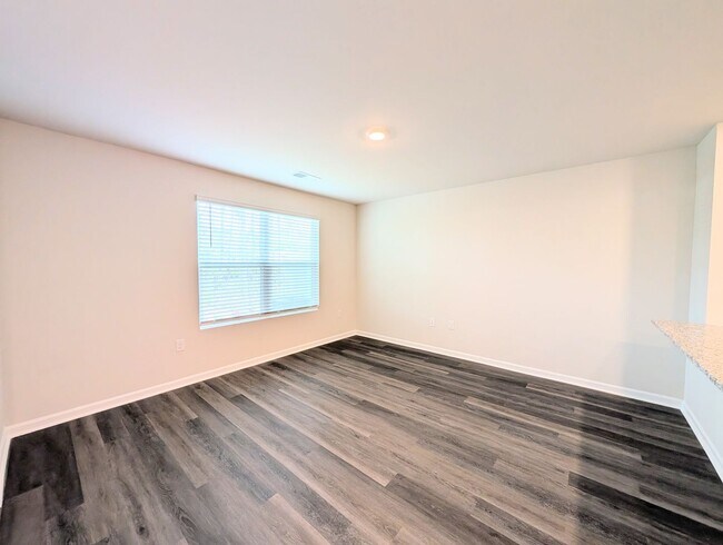 Building Photo - NEW End Unit Townhouse Available for Rent - Conway, South Carolina