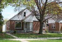 Building Photo - 206 Garfield Ave SW