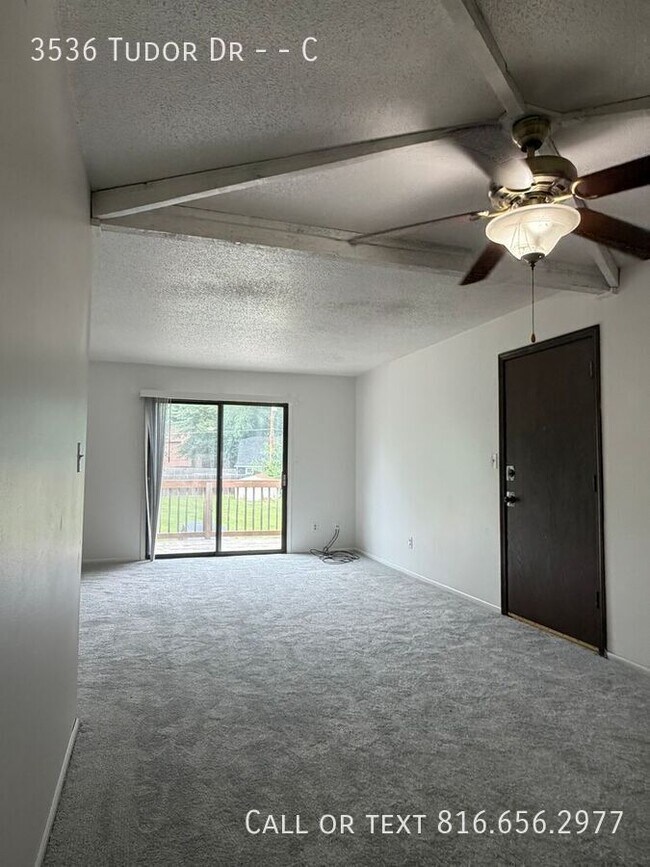 Building Photo - 3536 Tudor Dr