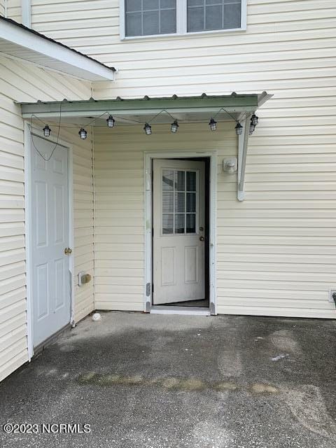 Building Photo - 909 Springwood Dr