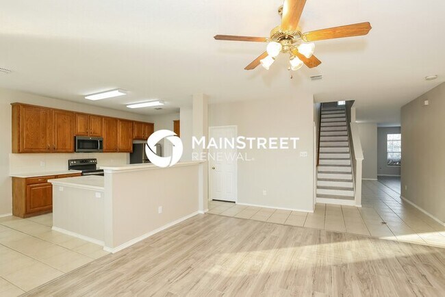 Building Photo - 5 Bedroom Pet-Friendly Home in Arlington, TX with Main Street Renewal