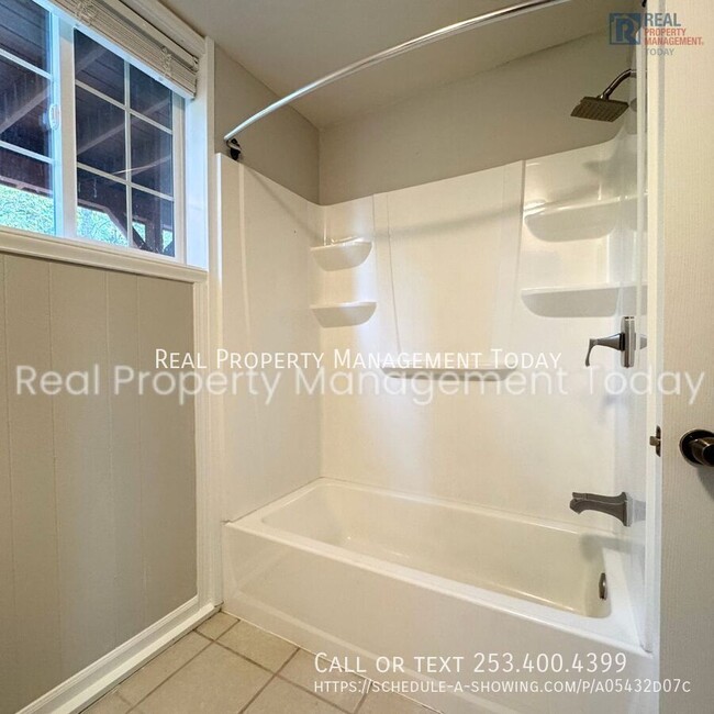 Building Photo - 31720 3rd Pl S